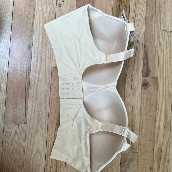 Elegant Cream Wireless Bra - Picture 3 of 14